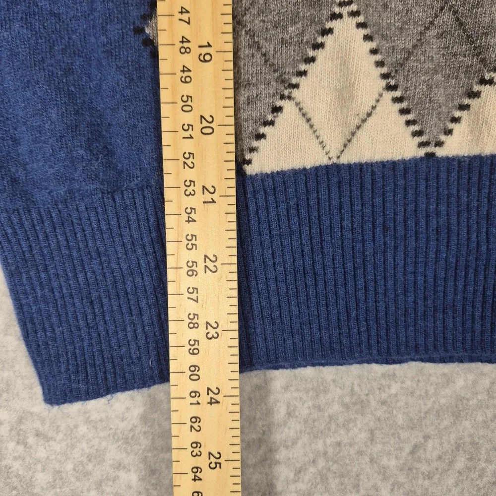 Banana Republic Sweater Mens Small Blue Argyle Cashmere Blend V-Neck Knit